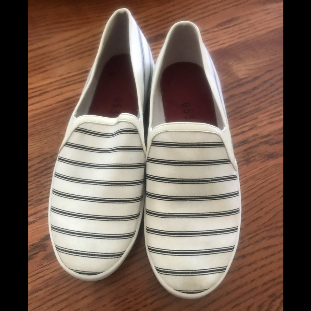 Cute Black and White Loafers